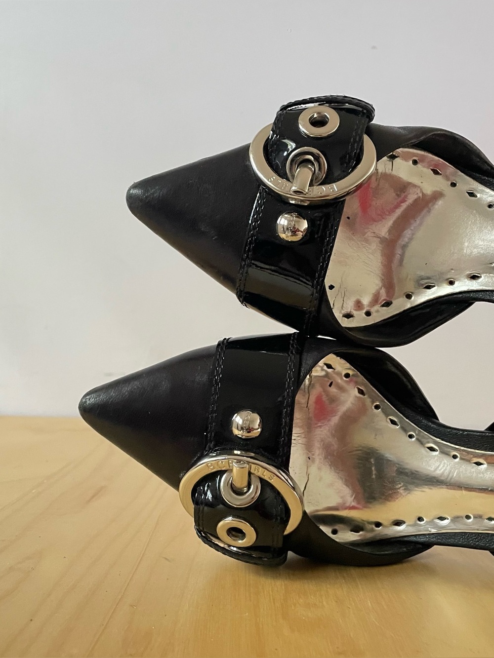 Vintage BCBGirls pointed-toe buckle pumps | US 5B